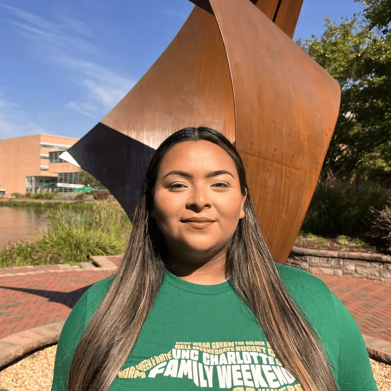 AngelaCortesAranaHeadshot